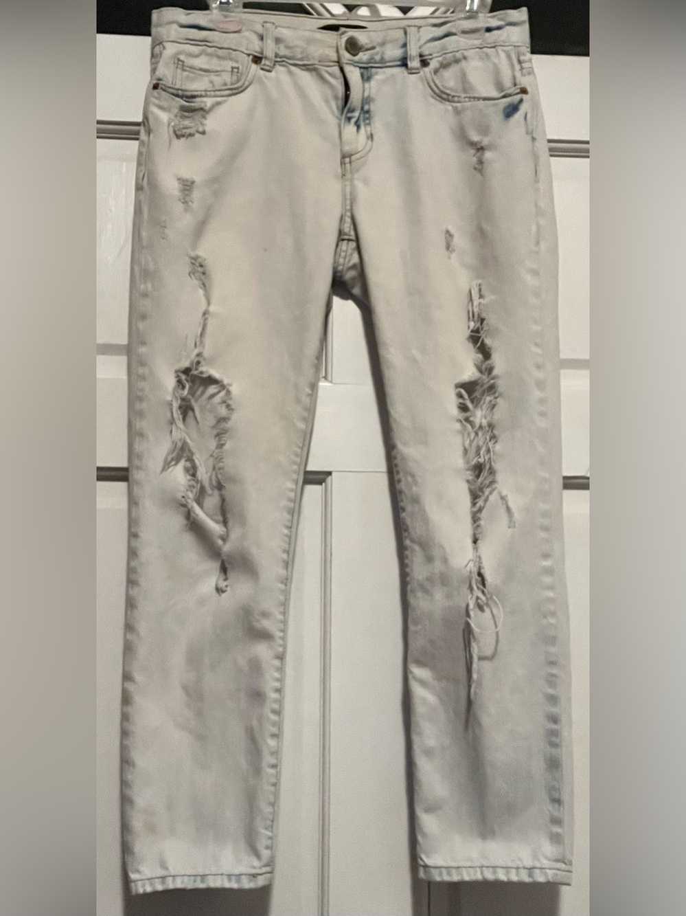 Joe Fresh Slouchy Boyfriend Distressed Bleach Wash Jeans - Size 27 (4)